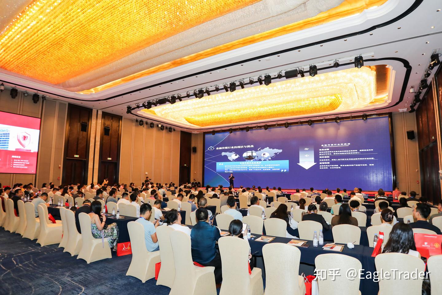 没系统学过交易，他如何用“工程思维”在 ET 考试中稳住回撤?